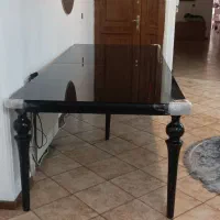 میز ناهار خوری۱۰ نفره مشکی همراه شیشه مشکی