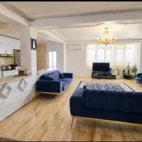 ویلا آپارتمان/ تک‌واحدی /حیاط اختصاصی/نورگیر