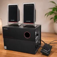 اسپیکر دسکتاب فلش و رم خور حرفه ای ساب دار