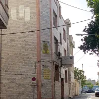 ساختمان پزشکان یا اداری یا آموزشی