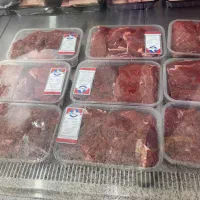 تعدادی قصاب و گوشت فروش حرفه ای و با نظم نیازمندیم