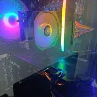 کامپیوتر با مادربرد و رم DDR5