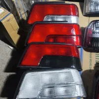 چراغ وجلو پنجره