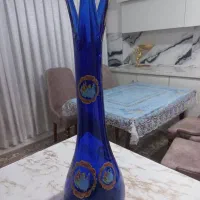 گلدان شیشه ایی خیلی قدیمی