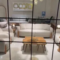 رویه کوب ماهر و زیرکارچی مبل راحتی
