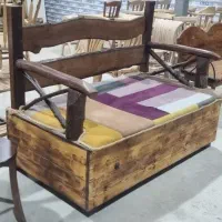 نیمکت چوبی  محکم وزیبا