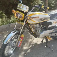 هوندا ۱۲۵و۲۰۰و ۱۵۰پالس باجاج  تعویض دارم و انجین
