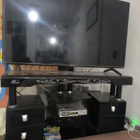 میز تلوزیون شیشه ای
