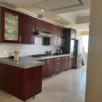 کابینت در حد نو با یراق بلوم