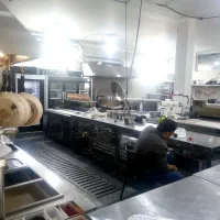 استخدام آشپز ایرانی فست فود کار شاطر  منقل کار