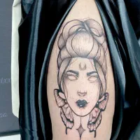 آموزش تخصصی تتوبدن مدل تتوبدن