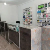کافی‌ نت و فروش لوازم جانبی موبایل