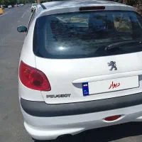 پژو 206