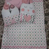 رو تختی کودک ب همراه حفاظ بغل تخت و سه عدد بالشت