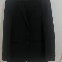 یک دست کت و شلوار مردانه مشکی به سایز ۵۰