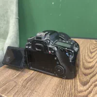 دوربین عکاسی 80d