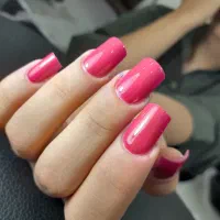 مدل برای انواع خدمات ناخن