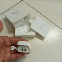 ایرپاد ۲ اصلی و کابل شارژ