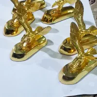 عقاب بالدار
