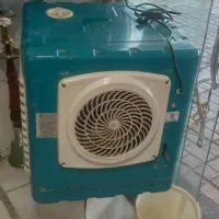 کولر آبی تر و تمیز و مرتب