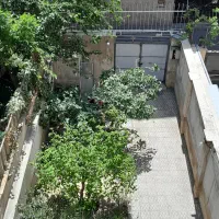 خانه-ویلایی-در-خیابان-ولیعصر