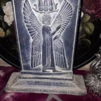 مجسمه.زیر.خاکی.اهورامزدا