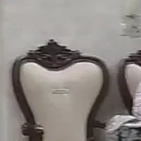 مبل ۷ نفره با دو عدد میزبان