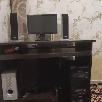 میز کامپیوتر