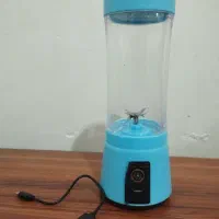 شیکر شارژی