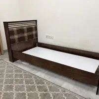 تخت تک نفره چوبی