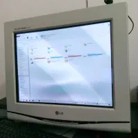 مانیتور قدیمی lg