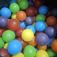 توپ رنگی استخری