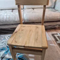 صندلی چوبی