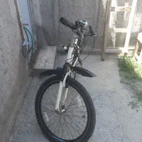 دوچرخه سفید ۲۶