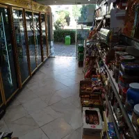 فروشنده  سوپر مارکت
