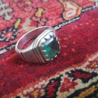 انگشتر زمرد اصل و زیبا