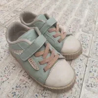 کفش اسپورت دخترانه مارک دار