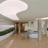زعفرانیه ویلایی ۲۳۰متر مدرن بازسازی شده ۹پارکینگ