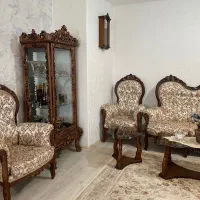 مبل هفت نفره با سه میز جلو مبلی