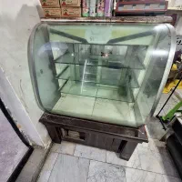 یخچال  و ویترین شیرینی