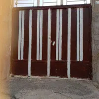 در دست دوم تمیز