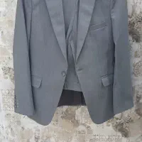 کت و شلوار طوسی سایز ۴۴