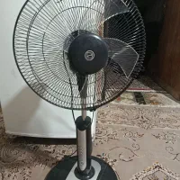 پنکه ایستاده