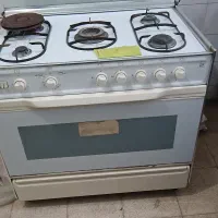 اجاق گاز ۵ شعله با فر  زیر قیمت در حد نو فوری