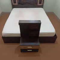 تخت خواب دو نفره