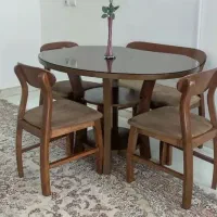 میز ناهارخوری ۵نفره کلاسیک درحدخیلی نو