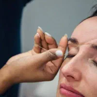 پک خدمات کاشت ناخن با اصلاح صورت تخفیف ویژه