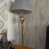 اباژور ایستاده