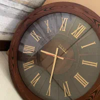 ساعت دیواری گرد‌