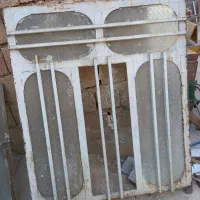 پنجره آهنی